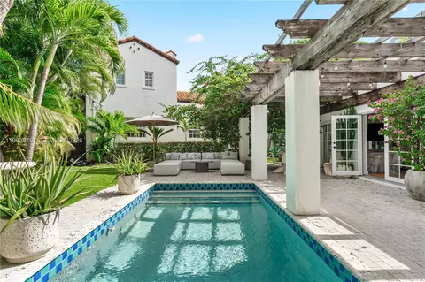 4108 Palmarito St, Coral Gables, FL 33146