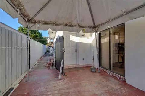 Exterior - 533 E 23rd St, Hialeah, FL 33013 photo 7 of 7