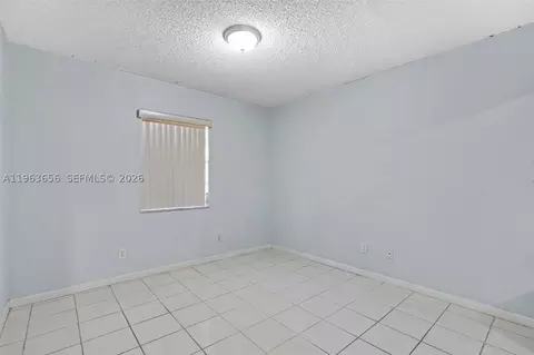 533 E 23rd St, Hialeah, FL 33013 photo 9