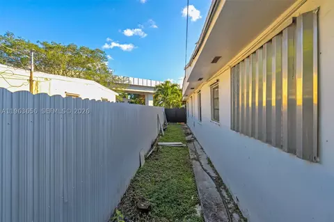 533 E 23rd St, Hialeah, FL 33013 photo 13