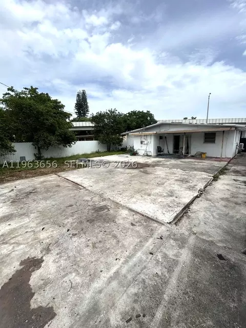 533 E 23rd St, Hialeah, FL 33013 photo 16