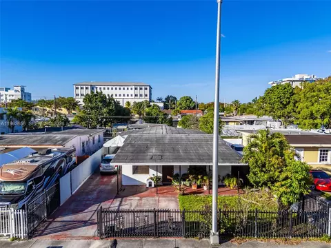 View/Area - 533 E 23rd St, Hialeah, FL 33013 photo 1 of 7