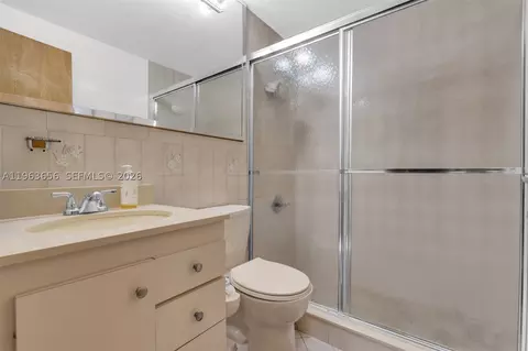 533 E 23rd St, Hialeah, FL 33013 photo 11