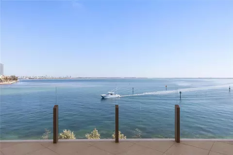 5 Grove Isle Dr #M303, Miami, FL 33133