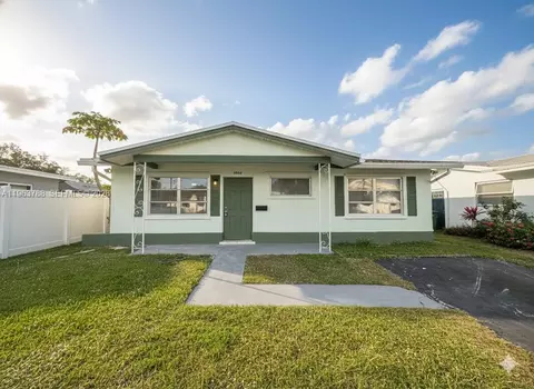 5404 NW 26th Rd, Tamarac, FL 33309