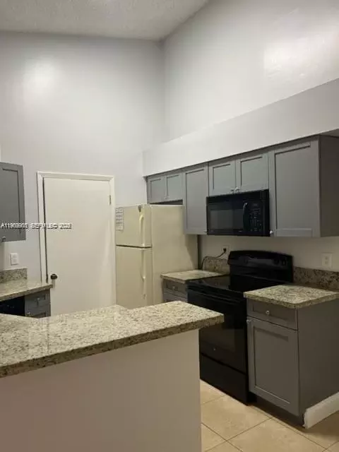 9999 Summerbreeze Dr #1009, Sunrise, FL 33322