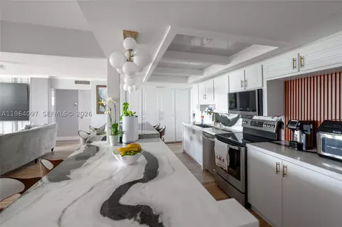 3910 Crystal Lake Dr #401, Pompano Beach, FL 33064
