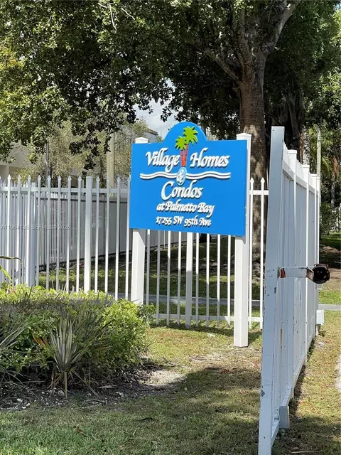 17255 SW 95th Ave #462, Palmetto Bay, FL 33157