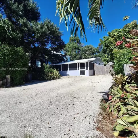 27 Pompano Ave, Key Largo, FL 33037