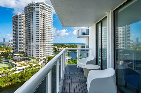 20505 E Country Club Dr #1232, Aventura, FL 33180