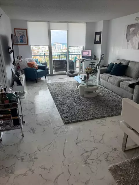90 Alton Rd #1407, Miami Beach, FL 33139