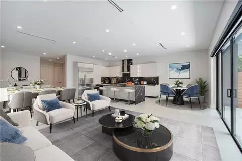 2962 W Trade Ave, Coconut Grove, FL 33133