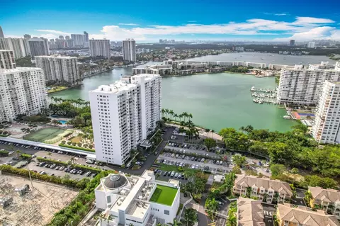 2801 NE 183rd St #1504W, Aventura, FL 33160
