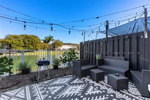 9011 SW 227th St #7, Cutler Bay, FL 33190