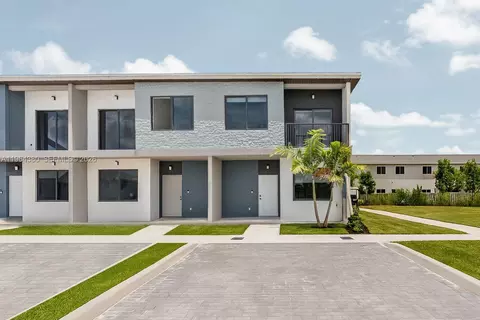 1412 NW 6 Ter, Florida City, FL 33034