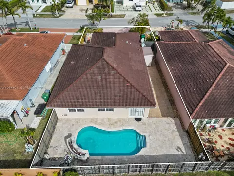 4962 SW 143rd Ave, Miami, FL 33175