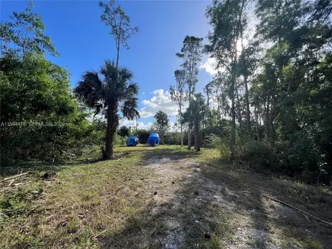 3050 Pine Tree Dr, Naples, FL 34112 photo 8