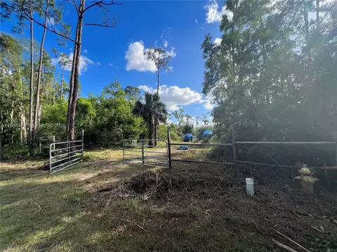 3050 Pine Tree Dr, Naples, FL 34112 photo 16