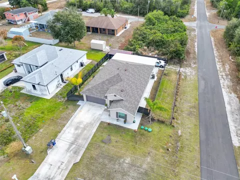 View/Area - 2707 2nd St SW, Lehigh Acres, FL 33976 photo 3 of 7