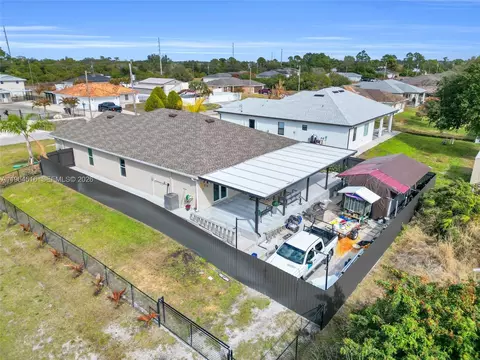 View/Area - 2707 2nd St SW, Lehigh Acres, FL 33976 photo 2 of 7