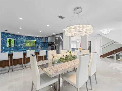 Dining - 6180 Pine Tree Dr, Miami Beach, FL 33140 photo 2 of 3