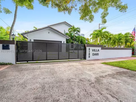 Exterior - 6180 Pine Tree Dr, Miami Beach, FL 33140 photo 1 of 9