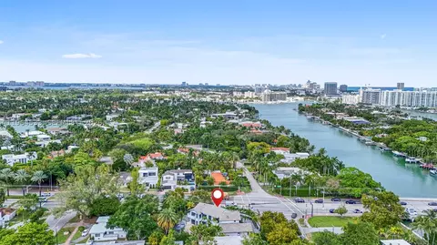 View/Area - 6180 Pine Tree Dr, Miami Beach, FL 33140 photo 2 of 7