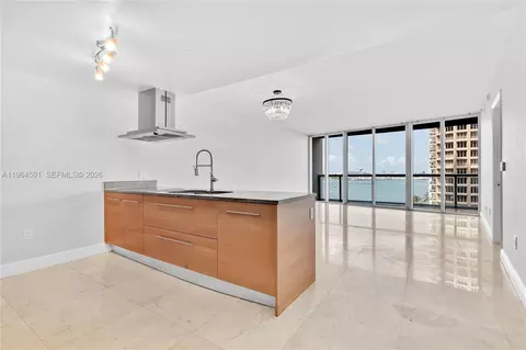 465 Brickell Ave #917, Miami, FL 33131
