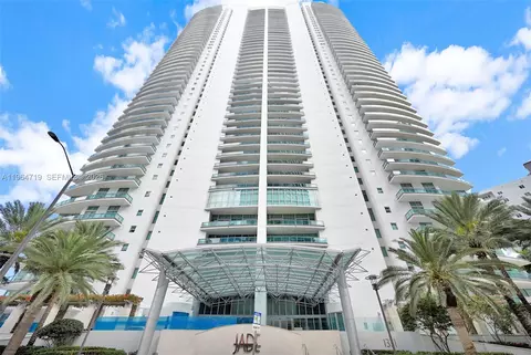 1331 Brickell Bay Dr #3607, Miami, FL 33131