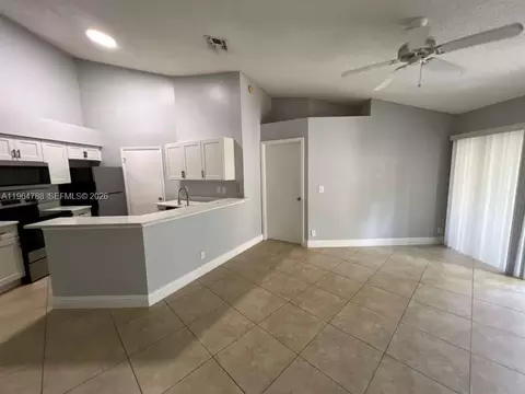 9999 Summerbreeze Dr #715, Sunrise, FL 33322