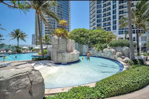 18001 Collins Ave #917, Sunny Isles Beach, FL 33160