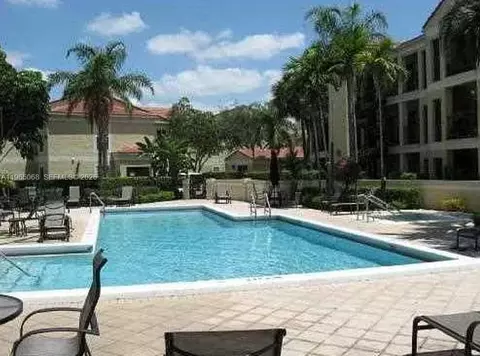 949 Riverside Dr #417, Coral Springs, FL 33071