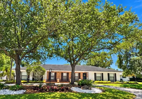 7440 SW 174th St, Palmetto Bay, FL 33157