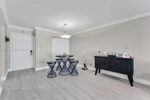 Living - 30 E 39th St #214, Hialeah, FL 33013 photo 2 of 4