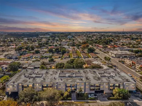 30 E 39th St #214, Hialeah, FL 33013
