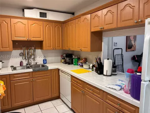 1900 W 68th St #G103, Hialeah, FL 33014 photo 2