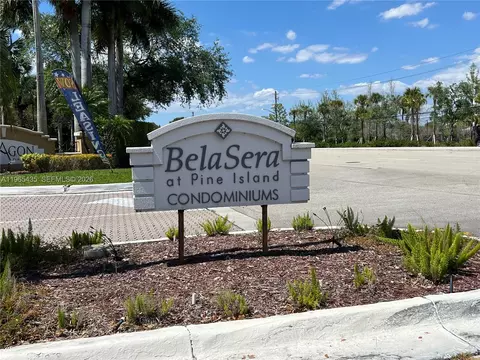 711 N Pine Island Rd #211, Plantation, FL 33324