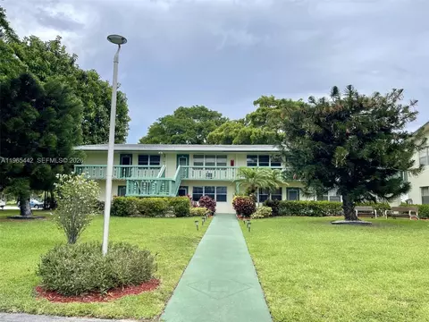 118 Upminster E #118, Deerfield Beach, FL 33442