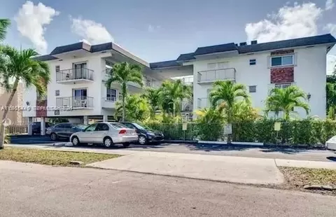 1840 Dewey St #103, Hollywood, FL 33020