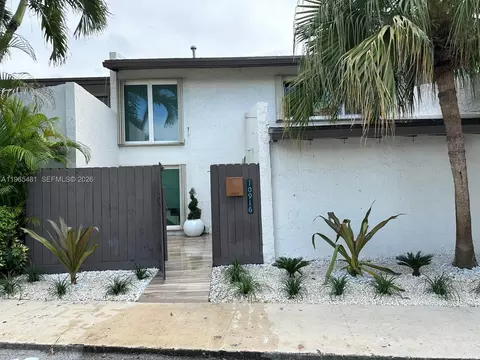10916 SW 70th Ter, Miami, FL 33173