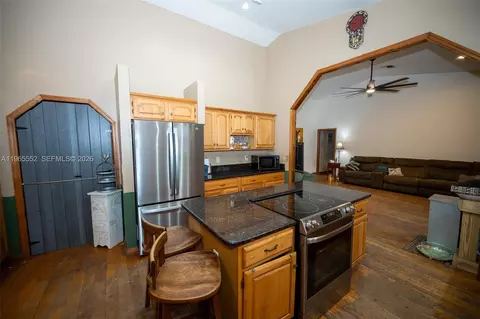 Kitchen - 2036 Live Oak Blvd, Saint Cloud, FL 34771 photo 5 of 6