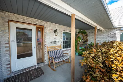 Exterior - 2036 Live Oak Blvd, Saint Cloud, FL 34771 photo 10 of 14