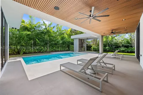215 S Shore Dr, Miami, FL 33133