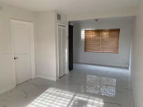 305 E 4th Ave #1, Hialeah, FL 33010