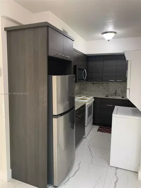 305 E 4th Ave #1, Hialeah, FL 33010 photo 2