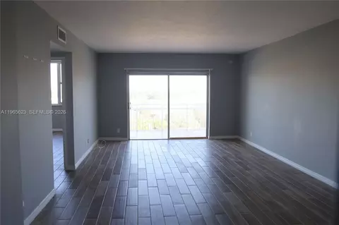 Undisclosed, Hollywood, FL 33021