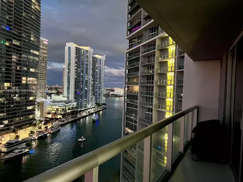 475 Brickell Ave #1715, Miami, FL 33131