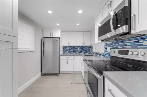 8045 SW 107th Ave #303, Miami, FL 33173