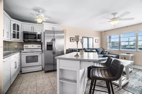 408 Southampton A #408, West Palm Beach, FL 33417