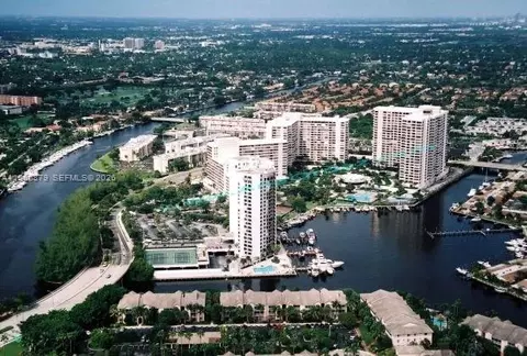 2500 Parkview Dr #417, Hallandale Beach, FL 33009
